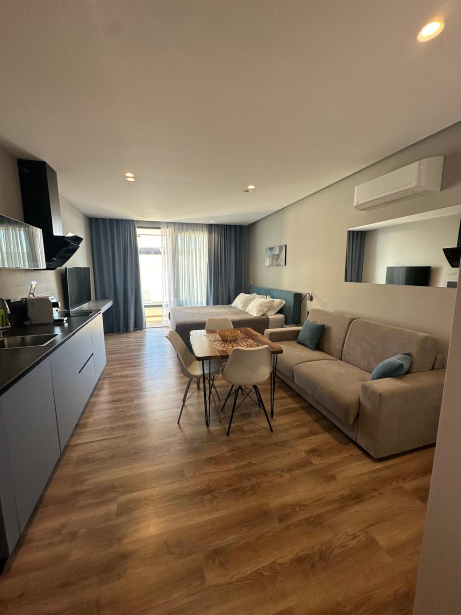 Lookout Apartments Саранде Екстериор снимка