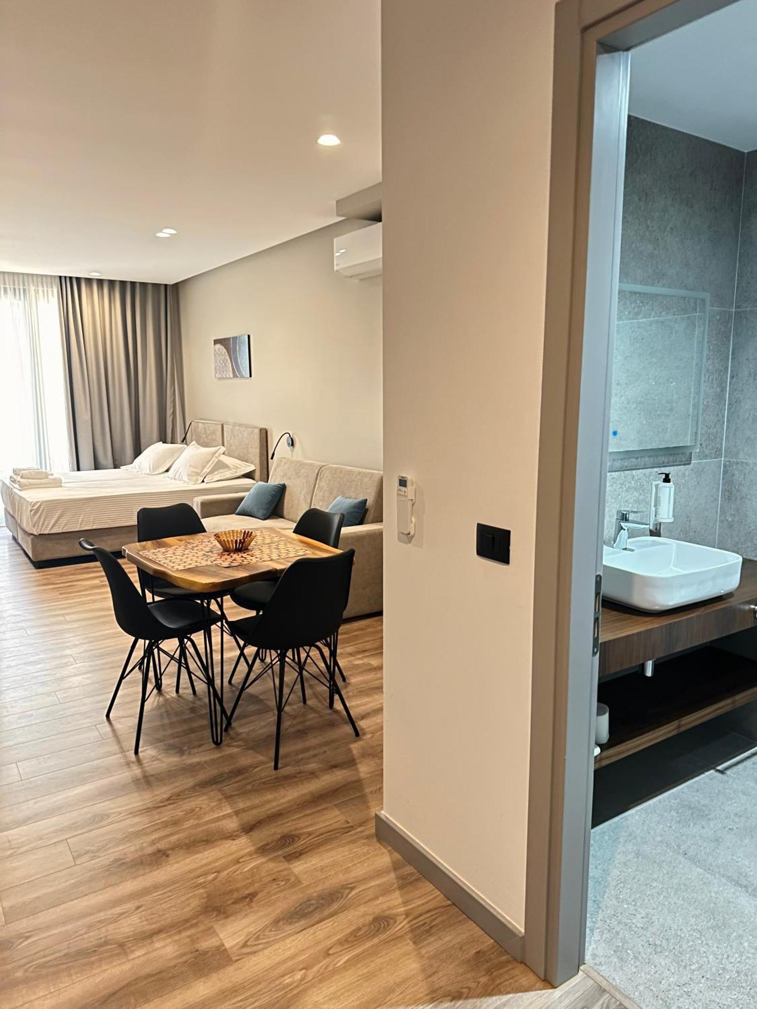 Lookout Apartments Саранде Екстериор снимка
